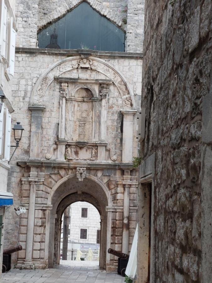 Apartment Pomirenja Korcula Town Exterior photo